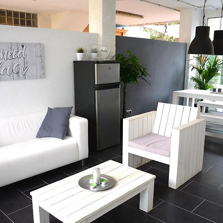Beach House Castelldefels Phòng bức ảnh