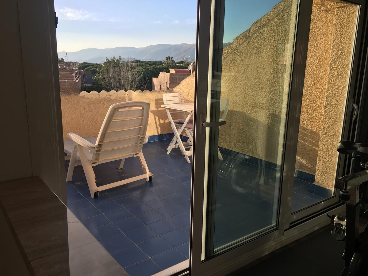 Beach House Castelldefels Ngoại thất bức ảnh